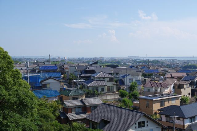 左側はセントレアへと続く。