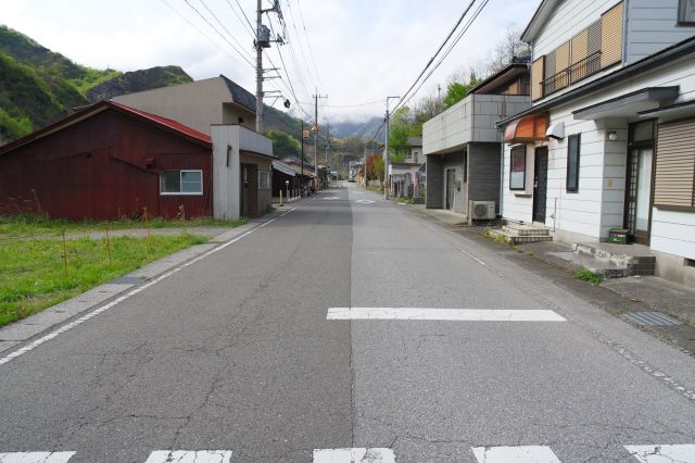 ここを中心として町並みが続きます。