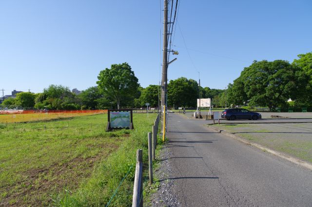 中門へと参道が整備される予定。