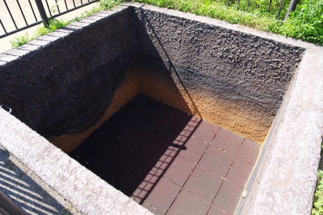 溝跡が見られます。