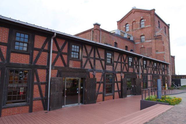 半田赤レンガ建物の写真ページ