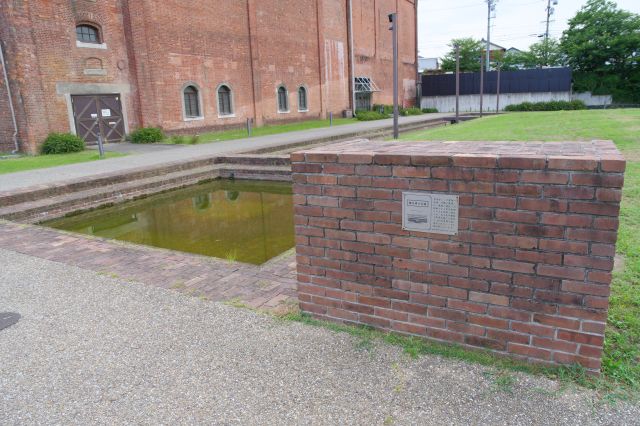 ろ過池構造図、改修・整備に同時期の浄水場使用のレンガを再利用。