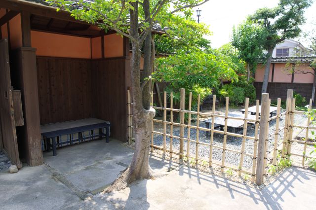 和風の造形が趣があります。