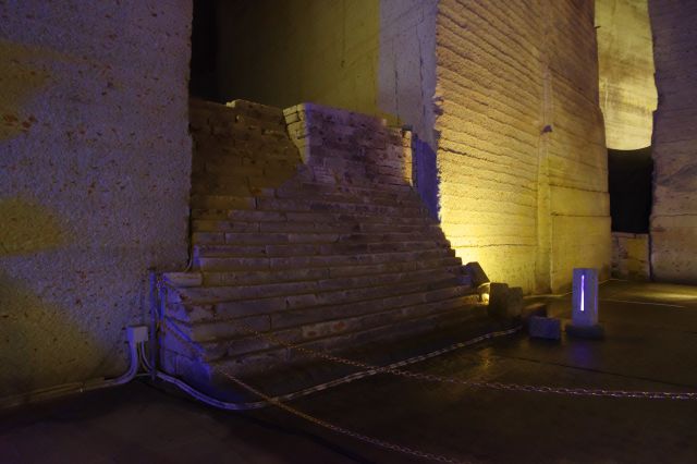 階段状の所があります。