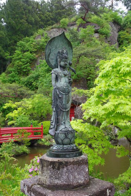 仏像があります。