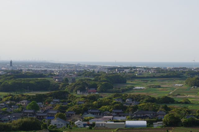 利根川河口部、再びすぐに水平線が始まります。