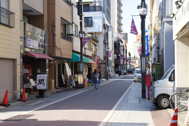 生活感のある町並みが続きます。